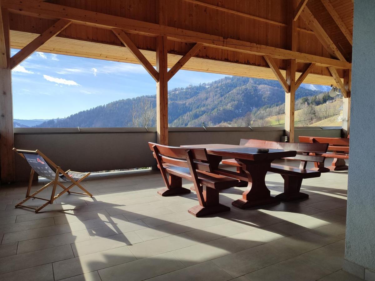 Gostilna Pension Blegos Poljane nad Škofjo Loko Exteriör bild