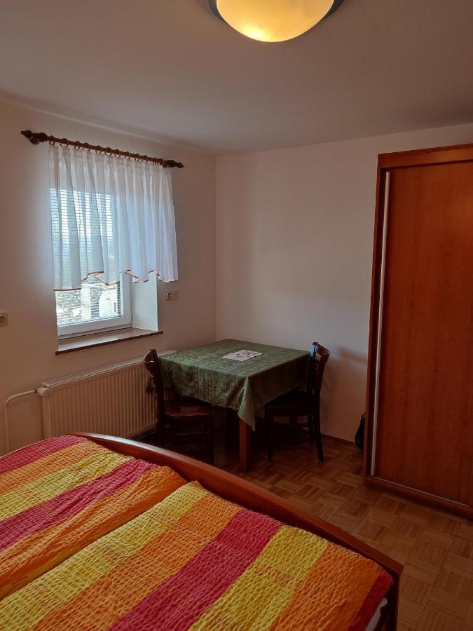 Gostilna Pension Blegos Poljane nad Škofjo Loko Exteriör bild