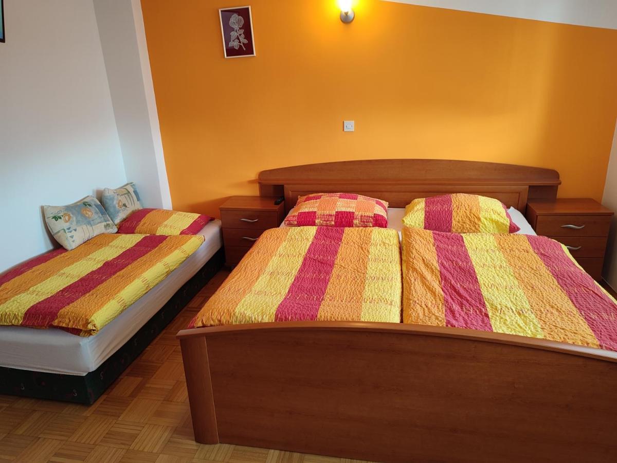 Gostilna Pension Blegos Poljane nad Škofjo Loko Exteriör bild