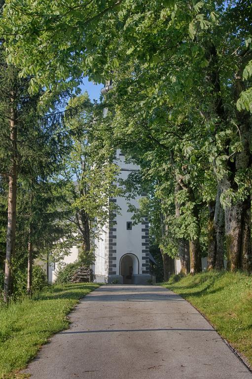 Gostilna Pension Blegos Poljane nad Škofjo Loko Exteriör bild