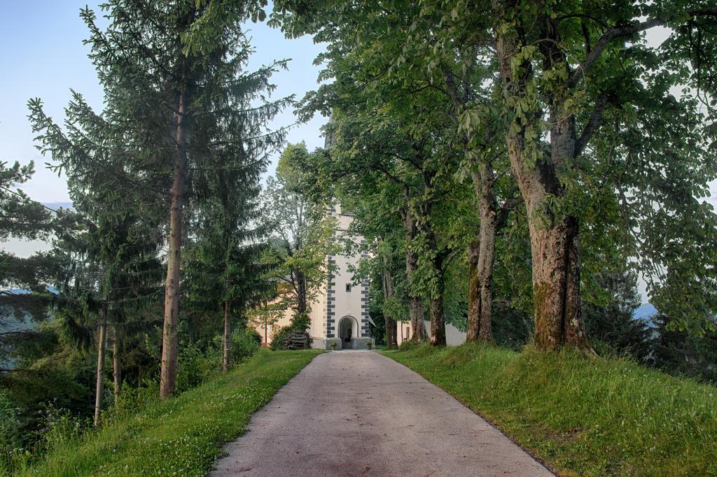 Gostilna Pension Blegos Poljane nad Škofjo Loko Exteriör bild