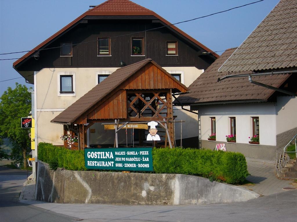 Gostilna Pension Blegos Poljane nad Škofjo Loko Exteriör bild